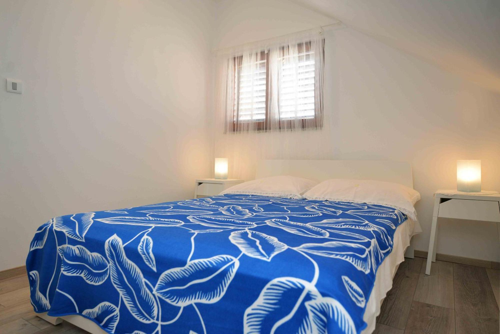 Apartments Mili - Near The Sea And The Centar Of Place Betina  Ngoại thất bức ảnh